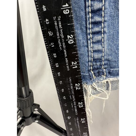 Vigoss Women's Capri‎ Jeans Size 3/4 Distressed Ripped Embroidered Pockets EUC - Picture 15 of 16
